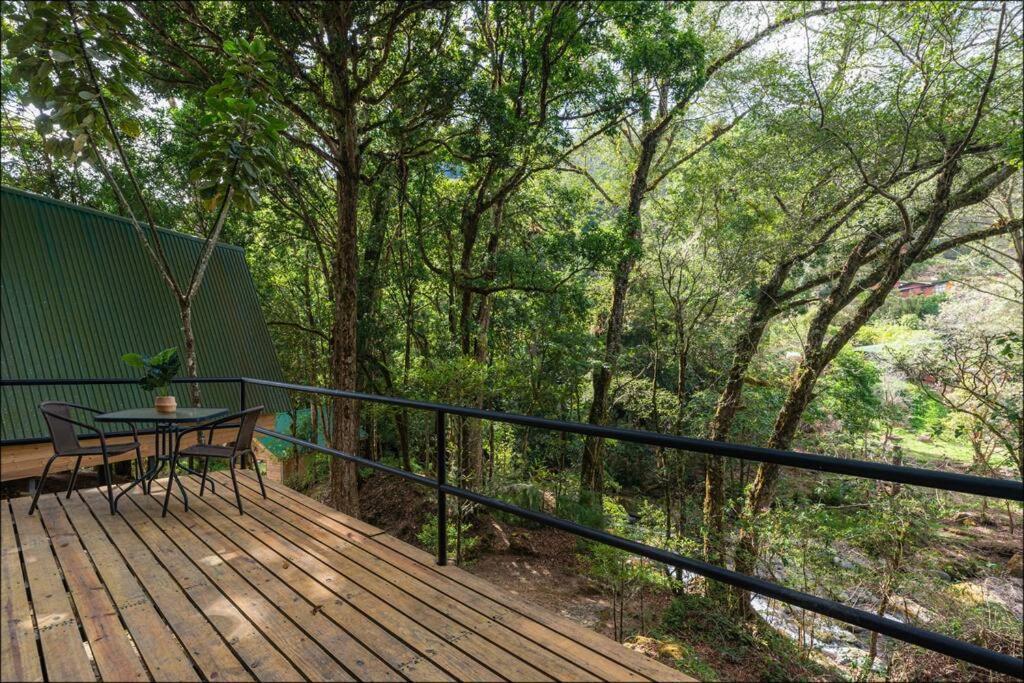 Unicorn Lodge: Direct Riverfront : Unique Experience San Gerardo de Dota Zewnętrze zdjęcie