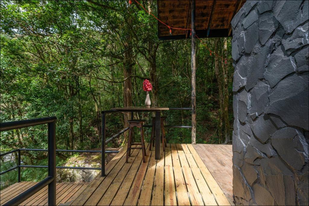 Unicorn Lodge: Direct Riverfront : Unique Experience San Gerardo de Dota Zewnętrze zdjęcie