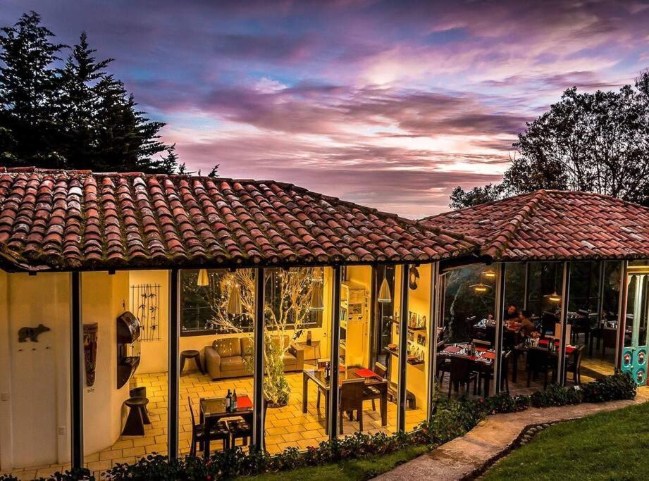 Unicorn Lodge: Direct Riverfront : Unique Experience San Gerardo de Dota Zewnętrze zdjęcie