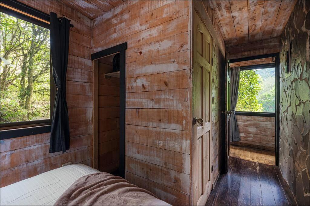 Unicorn Lodge: Direct Riverfront : Unique Experience San Gerardo de Dota Zewnętrze zdjęcie