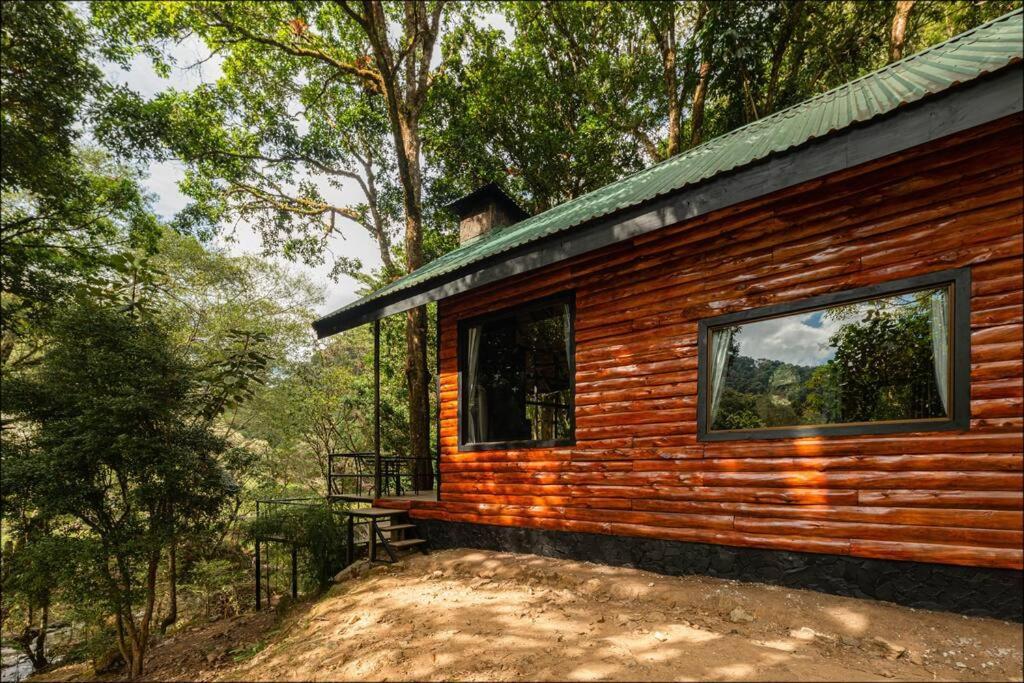 Unicorn Lodge: Direct Riverfront : Unique Experience San Gerardo de Dota Zewnętrze zdjęcie